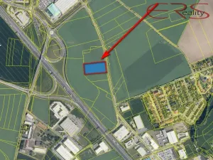 Prodej podílu 1/6 pole, Nupaky, 8407 m2