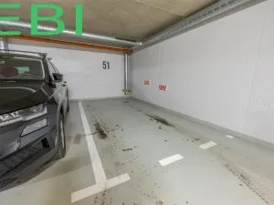 Pronájem garážového stání, Praha - Strašnice, Strančická, 16 m2