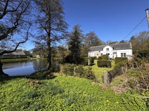 Prodej rodinného domu, Chodová Planá, Pohraniční stráže, 618 m2