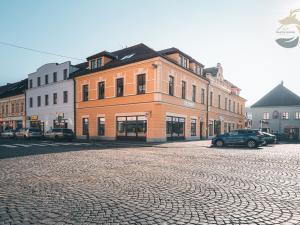 Prodej obchodního prostoru, Sušice, náměstí Svobody, 628 m2