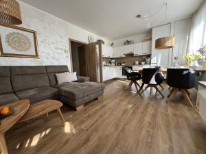 Prodej bytu 2+kk, Pardubice - Zelené Předměstí, nábřeží Závodu míru, 96 m2