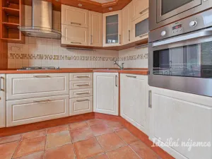 Pronájem bytu 1+1, Brno - Bystrc, Heyrovského, 34 m2