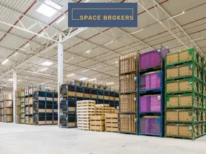 Pronájem skladu, Ostředek, 4540 m2