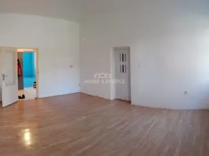 Prodej bytu 2+1, Cheb, Americká, 85 m2