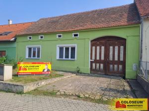 Prodej rodinného domu, Kuchařovice, 190 m2