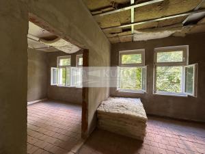 Prodej půdního prostoru, Karlovy Vary, Sadová, 150 m2