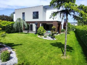 Prodej rodinného domu, Veleň - Mírovice, Okružní, 124 m2