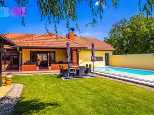 Prodej vícegeneračního domu, Červenka, Třebízského, 442 m2