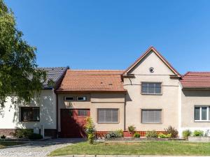 Prodej rodinného domu, Hovorany, 180 m2