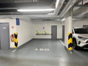 Pronájem garážového stání, Praha, Šrámkové, 5 m2