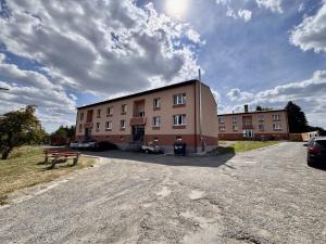 Prodej bytu 2+1, Chodský Újezd, 61 m2