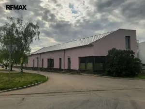 Pronájem obchodního prostoru, Měnín, 444 m2