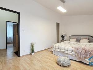 Pronájem rodinného domu, Praha - Letňany, Velešínská, 109 m2