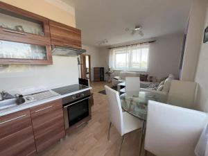 Prodej bytu 2+kk, Pardubice, Nemošická, 64 m2