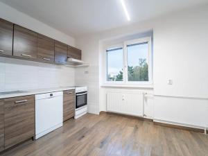 Pronájem bytu 3+1, Chvaletice, Obránců míru, 54 m2