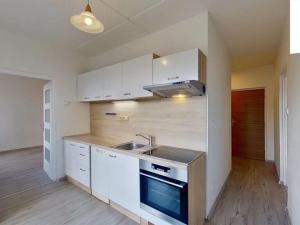 Pronájem bytu 2+1, Pardubice, Jindřišská, 65 m2