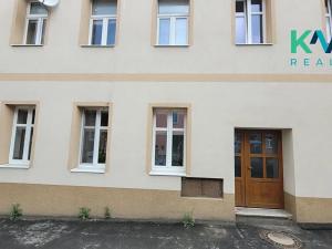 Pronájem bytu 1+1, Karlovy Vary, Závodu míru, 40 m2