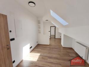 Prodej bytu 2+kk, Nupaky, Nupacká, 35 m2