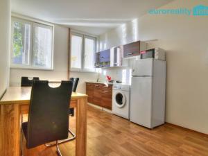 Prodej bytu 2+1, Česká Lípa, Svojsíkova stezka, 49 m2