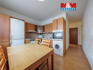 Prodej bytu 4+1, Sokolov, Spartakiádní, 88 m2