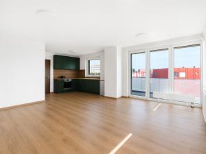 Pronájem bytu 3+kk, Praha - Prosek, Čakovická, 83 m2