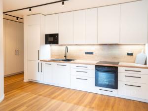 Pronájem bytu 2+kk, Praha, Hráského, 46 m2