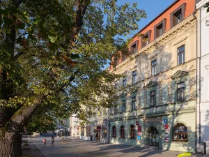 Pronájem kanceláře, Uherské Hradiště, Masarykovo náměstí, 19 m2