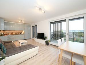 Pronájem bytu 3+kk, Praha - Vysočany, Oktábcových, 97 m2