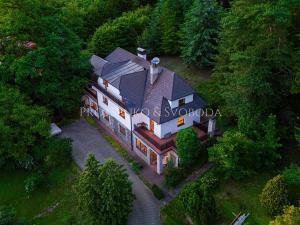 Prodej ubytování, Mnichovice, Nad rybníkem, 312 m2