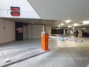 Pronájem garážového stání, Pardubice, Smilova, 12 m2