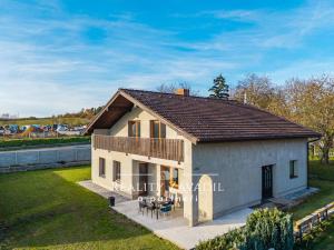 Prodej rodinného domu, Senohraby, U dálnice, 204 m2