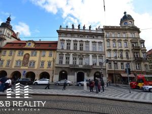 Pronájem obchodního prostoru, Praha - Malá Strana, Malostranské náměstí, 210 m2