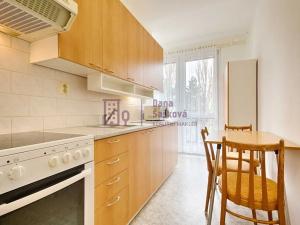 Pronájem bytu 2+1, Jindřichův Hradec, sídliště U Nádraží, 48 m2