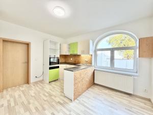 Pronájem bytu 2+1, Liberec - Liberec II-Nové Město, U Věže, 60 m2