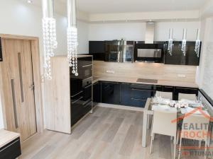 Pronájem bytu 2+kk, Hradec Králové, Mánesova, 62 m2