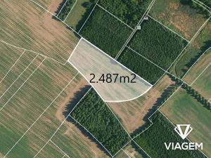 Prodej podílu pole, Praha - Kolovraty, 2486 m2