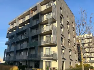 Pronájem bytu 1+kk, Praha - Libeň, Novovysočanská, 25 m2