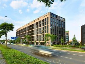 Pronájem kanceláře, Praha - Karlín, Rohanské nábřeží, 564 m2