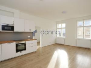 Pronájem bytu 2+kk, Praha, Rumunská, 58 m2
