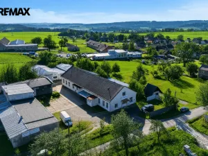 Pronájem skladu, Doubravice, 1380 m2