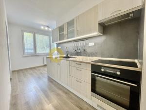 Pronájem bytu 2+1, Strakonice - Strakonice I, Zvolenská, 61 m2