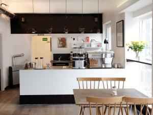 Pronájem restaurace, Praha - Dejvice, 70 m2