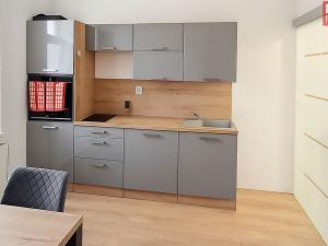 Prodej bytu 2+1, Olomouc, Na hrázi, 43 m2