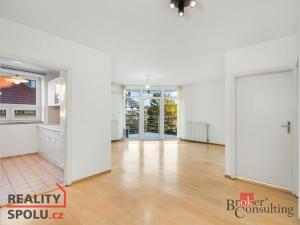 Pronájem bytu 2+1, Liberec - Liberec I-Staré Město, Husova, 59 m2