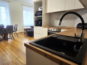 Prodej bytu 3+kk, Slaný, Stehlíkova, 74 m2