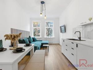 Prodej bytu 3+kk, Karlovy Vary, Jízdárenská, 46 m2