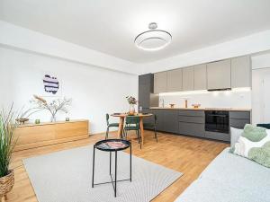 Prodej bytu 3+kk, Praha - Holešovice, Osadní, 82 m2