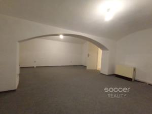 Pronájem kanceláře, Praha - Holešovice, Kamenická, 42 m2