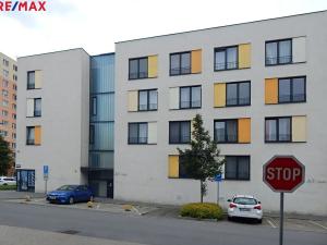 Pronájem bytu 3+kk, Kladno, Benediktínská, 78 m2