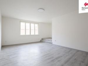 Prodej bytu 2+1, Jimramov, náměstí Jana Karafiáta, 74 m2